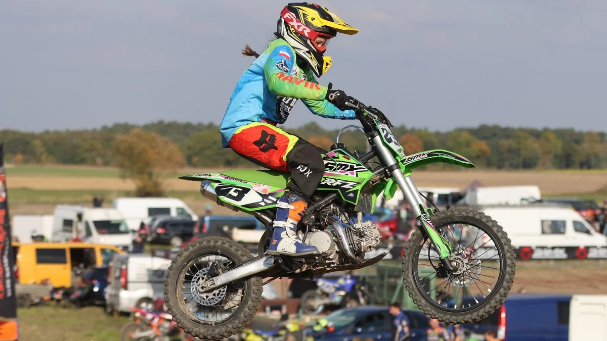 Piknik Motocrossowy na torze koło Miejskiej Górki